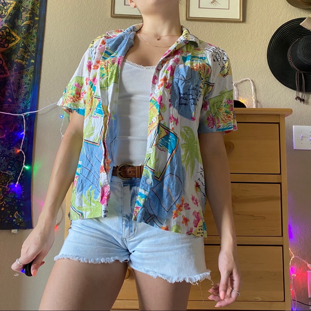 Erika vintage-inspired Hawaiian surf button up